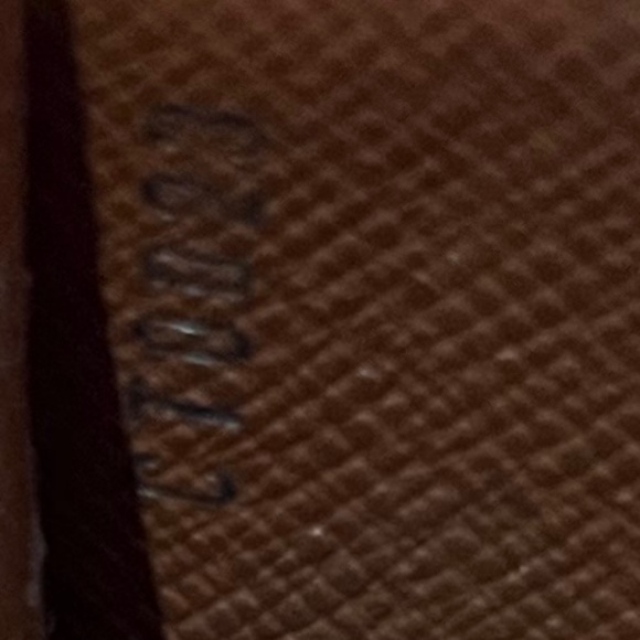 Coin Purse - Picture 2 of 12